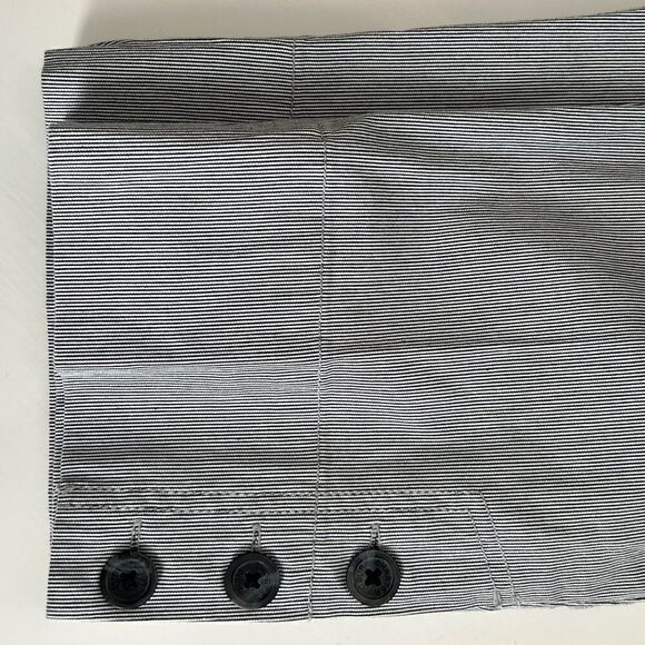 Charter Club Gray Pinstripe Cropped Cotton Blend Pants Size 8 - Picture 13 of 13